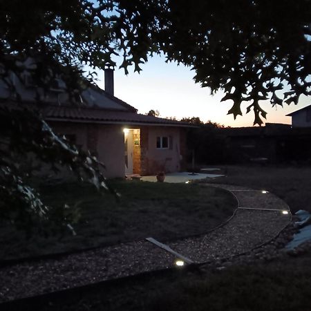 Le Gite De Cousal Esperce Экстерьер фото